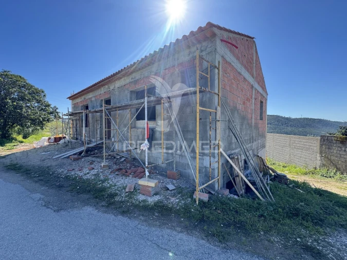 Moradia T3 para Venda em Olalhas Foto 22