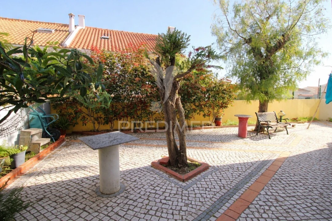 Moradia T5 para Venda em Alcochete Foto 6