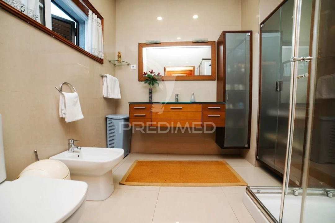 Moradia T5 para Venda em Lama Foto 29