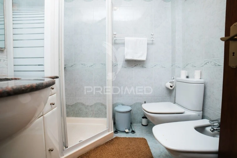 Moradia T5 para Venda em Lama Foto 24