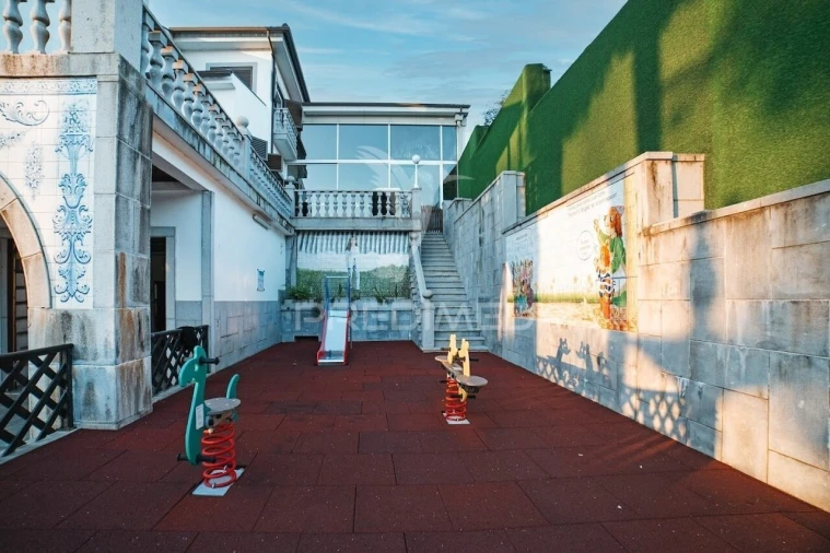 Moradia T5 para Venda em Lama Foto 34