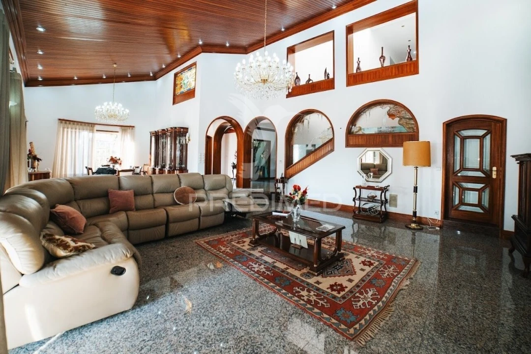 Moradia T5 para Venda em Lama Foto 5