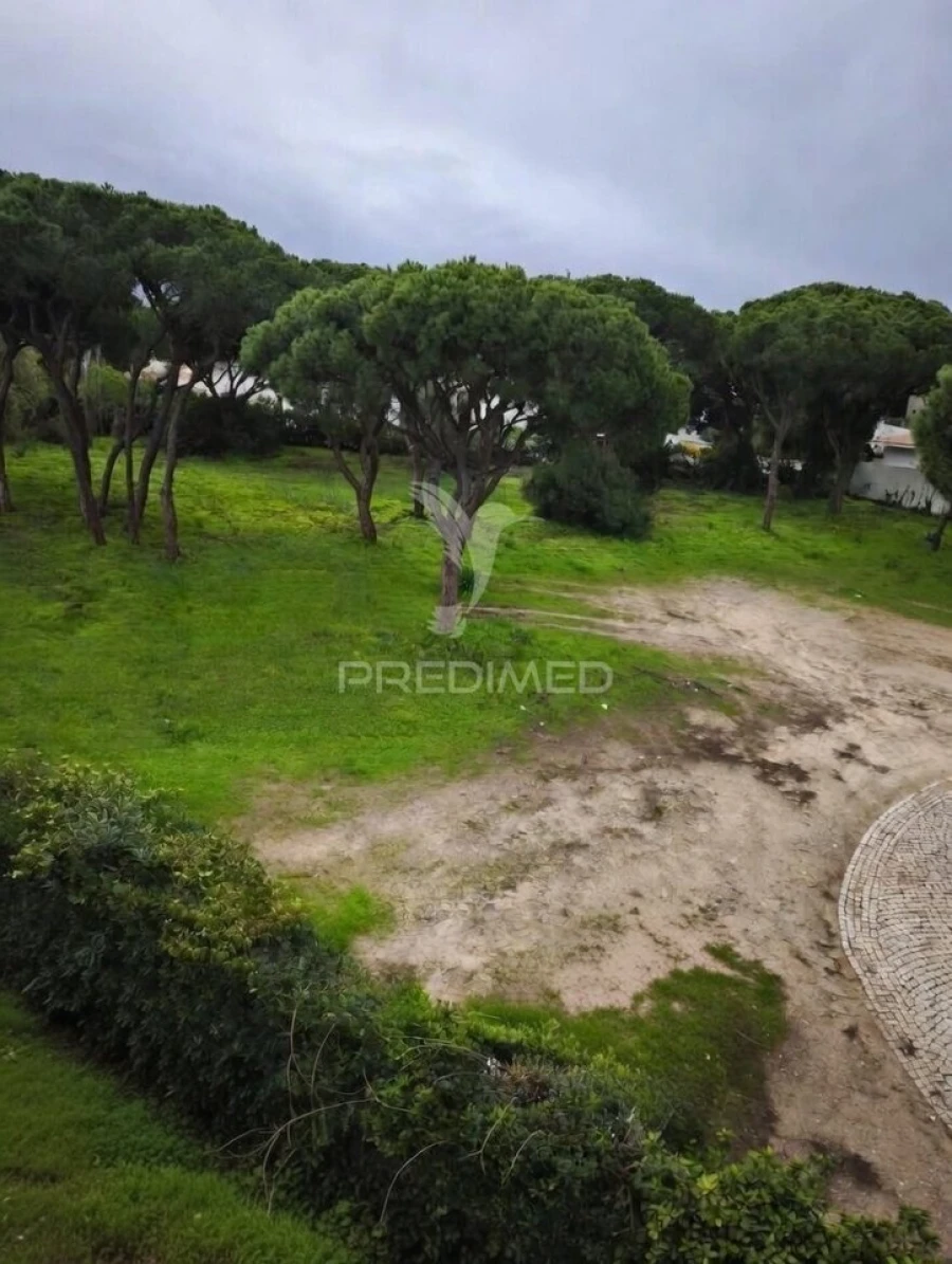 Apartamento T1 para Venda em Quarteira Foto 6