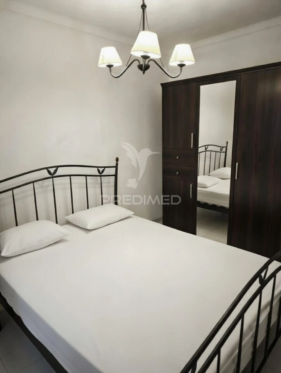 Apartamento T1 para Venda em Quarteira Foto 7