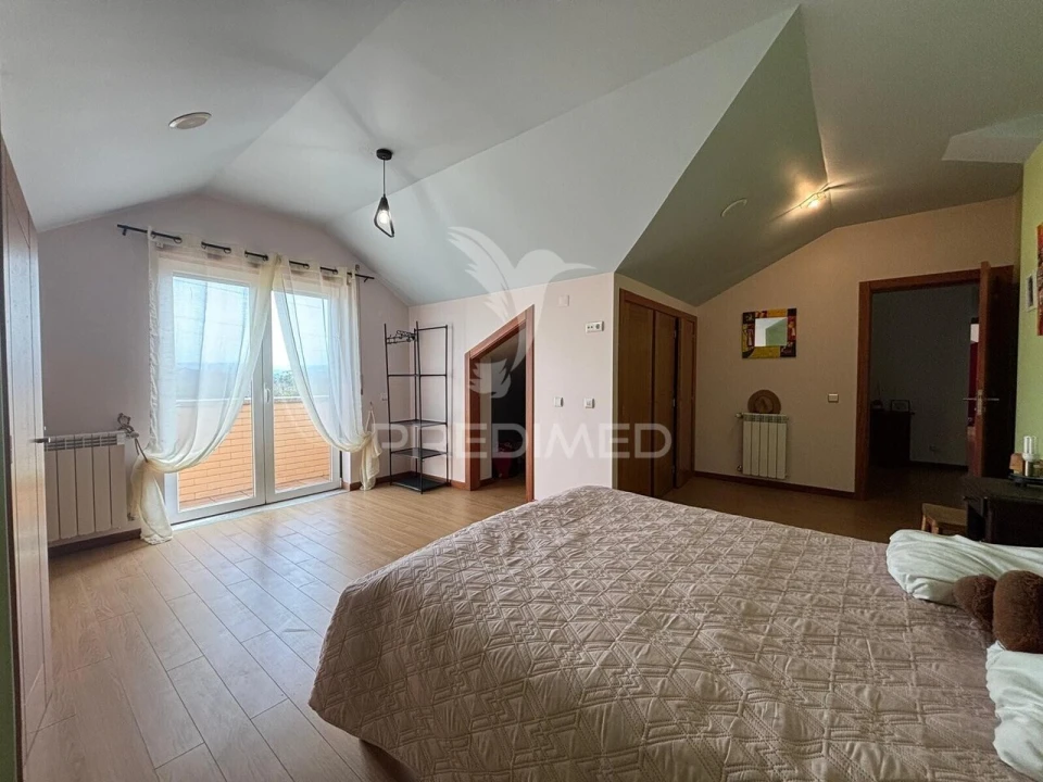 Moradia T4 para Venda em Carvalhal Benfeito Foto 18