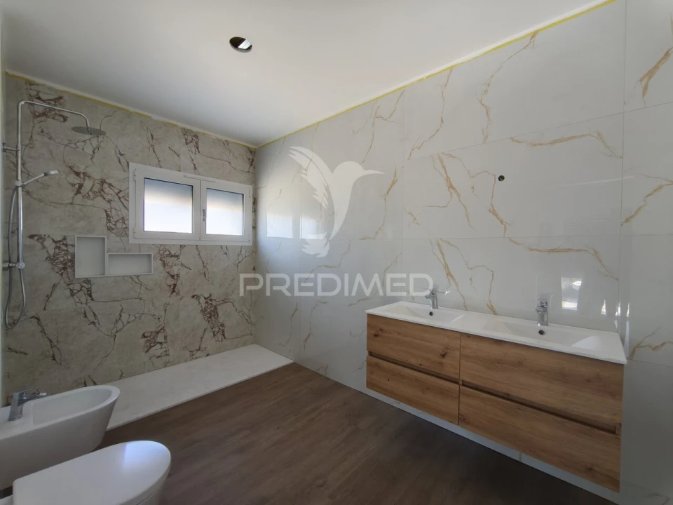 Moradia T3 para Venda em Fatima Foto 25