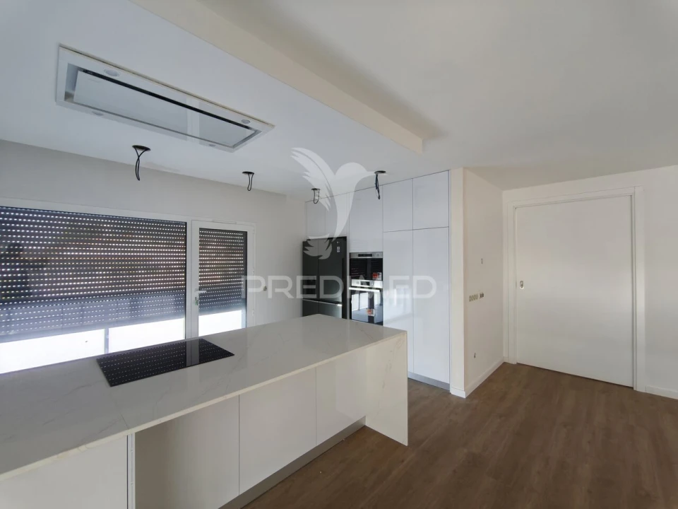 Moradia T3 para Venda em Fatima Foto 1