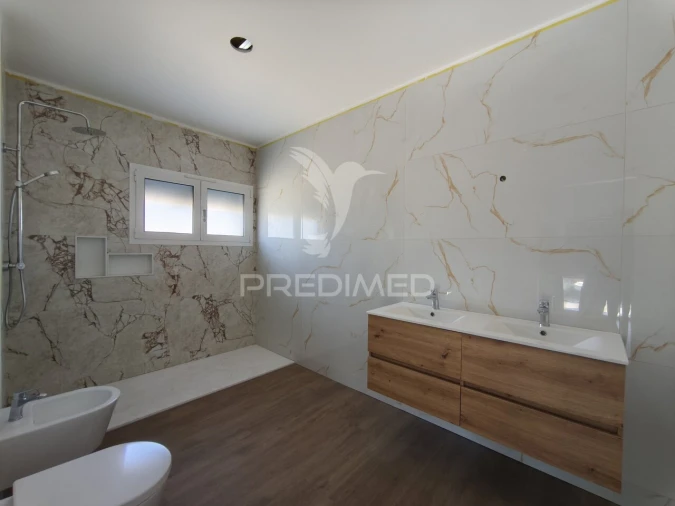 Moradia T3 para Venda em Fatima Foto 25