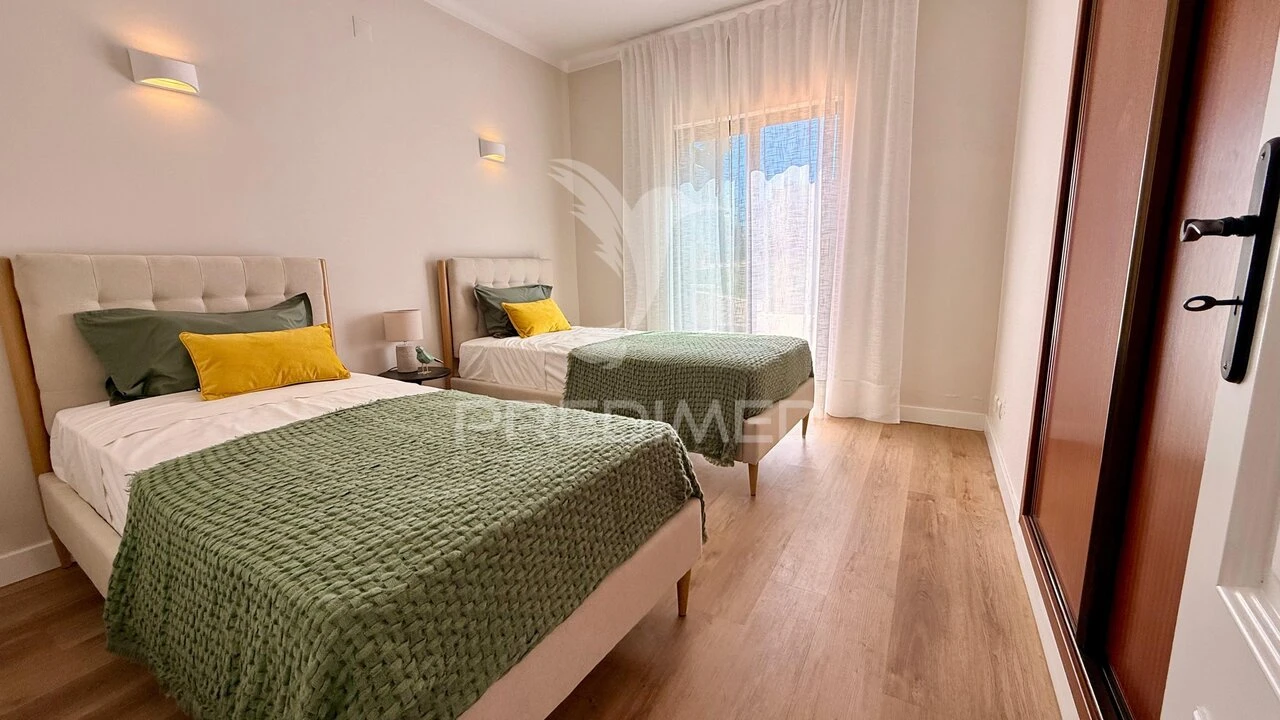 Apartamento T2 para Venda em Alvor Foto 9