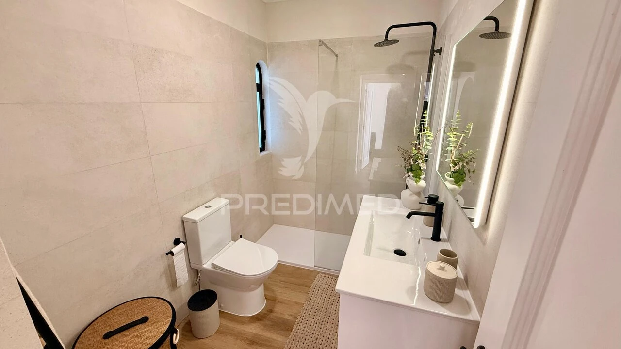 Apartamento T2 para Venda em Alvor Foto 7
