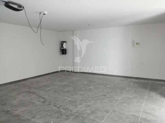 Moradia T4 para Venda em Corroios Foto 18