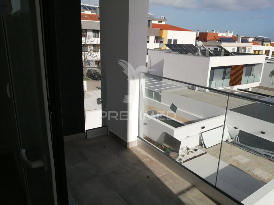 Moradia T4 para Venda em Corroios Foto 16