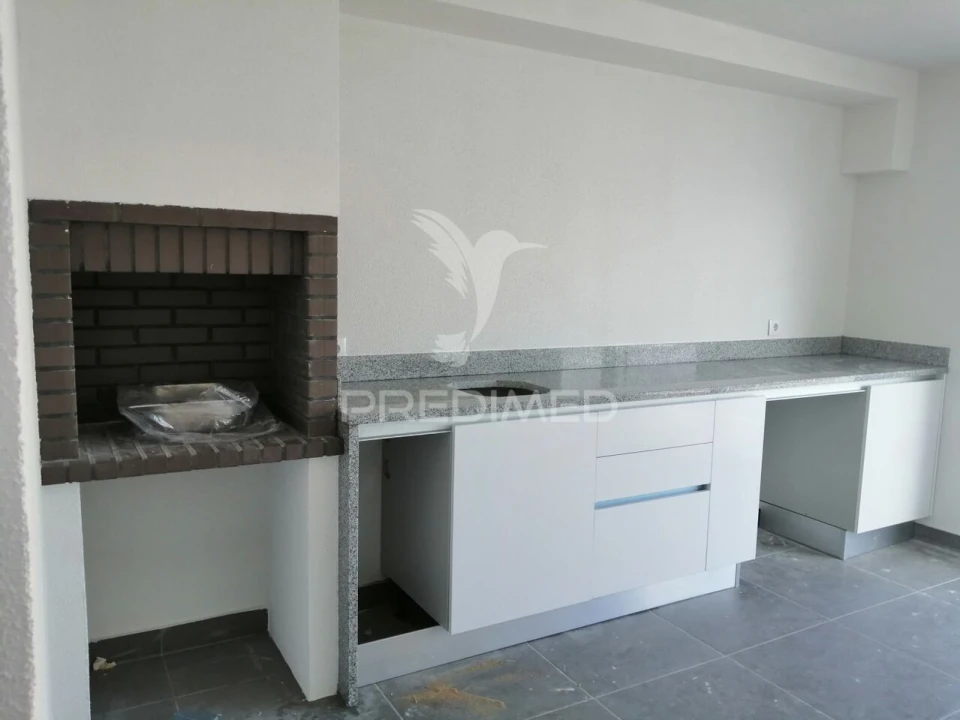 Moradia T4 para Venda em Corroios Foto 31