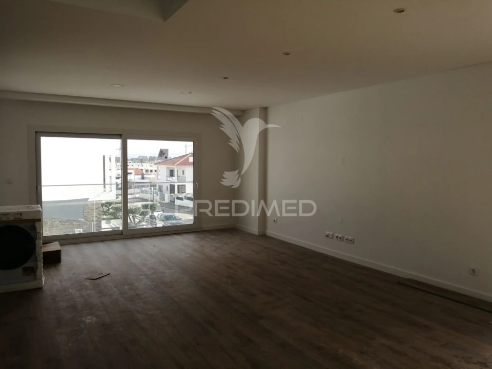 Moradia T4 para Venda em Corroios Foto 5