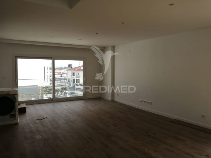 Moradia T4 para Venda em Corroios Foto 5