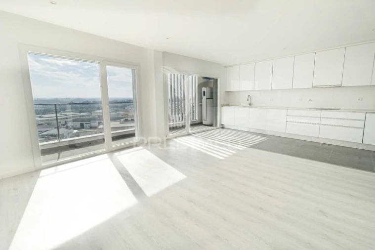 Apartamento T3 para Venda em Corroios Foto 3