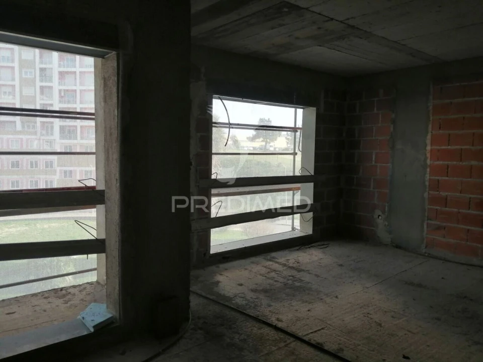 Apartamento T2 para Venda em Corroios Foto 2