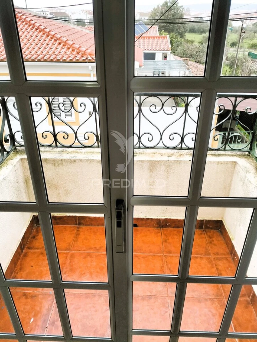 Moradia T3 para Venda em Nossa Sra de Fatima Foto 2