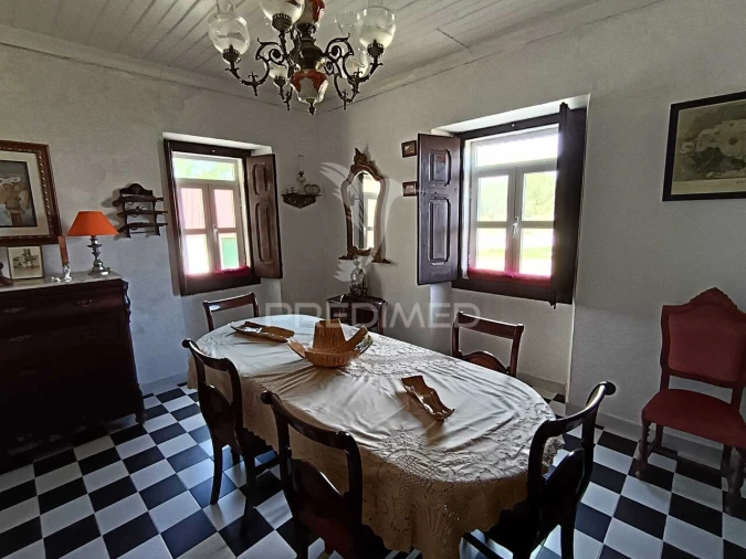 Moradia T5 para Venda em Santa Eulalia Foto 4