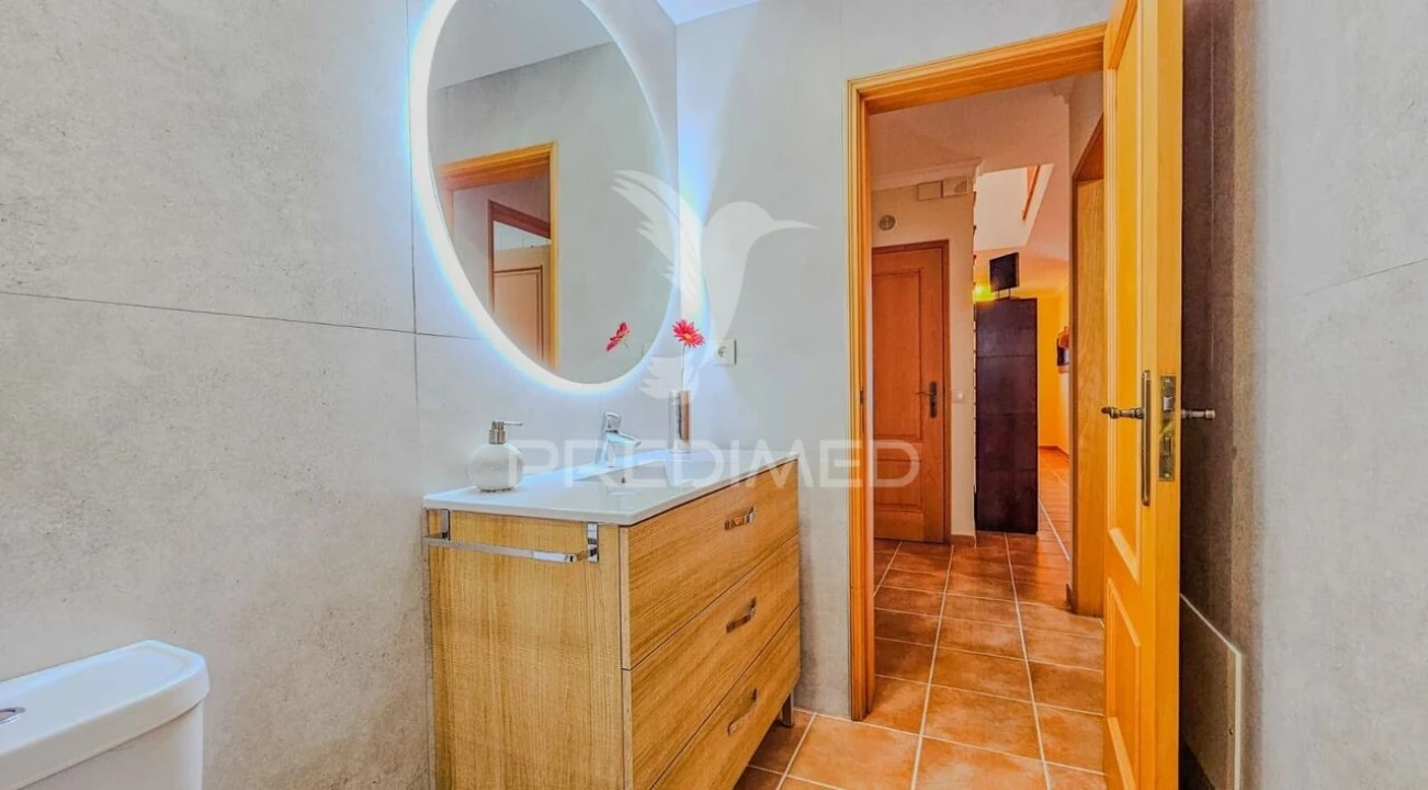 Moradia T3 para Venda em Ferragudo Foto 3