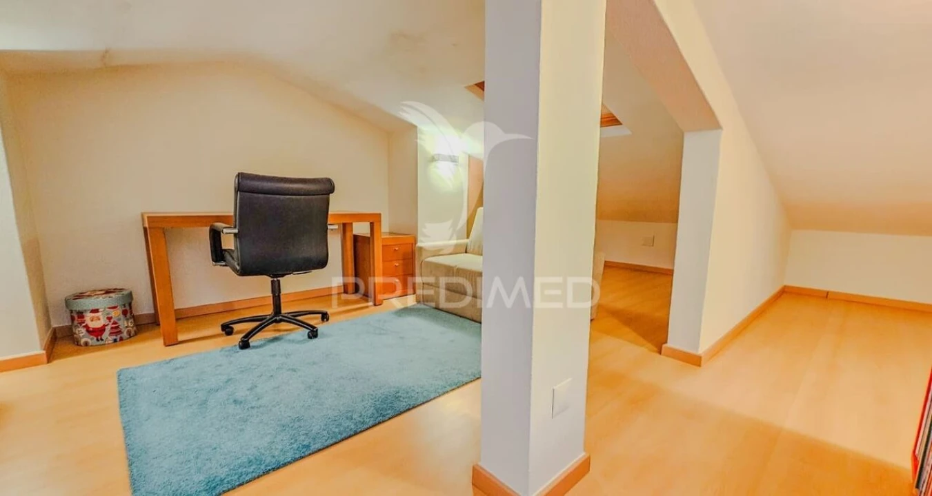 Moradia T3 para Venda em Ferragudo Foto 38