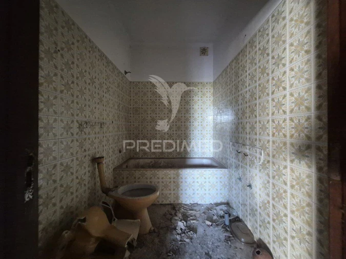 Moradia T3 para Venda em Quinta do Anjo Foto 8