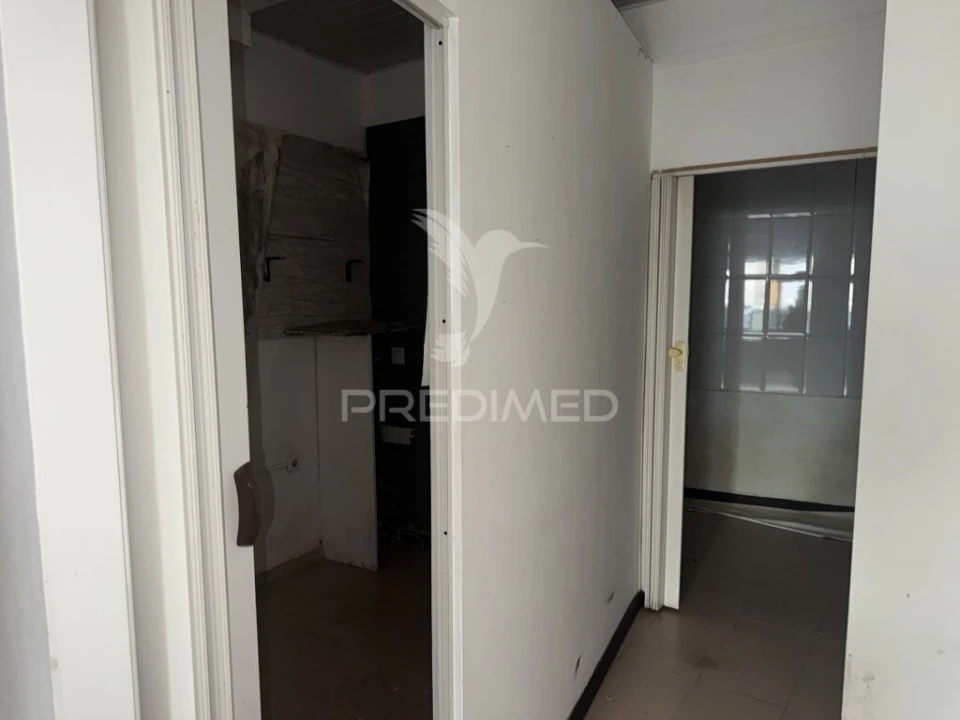 Prédio para Venda em Arruda dos Vinhos Foto 6