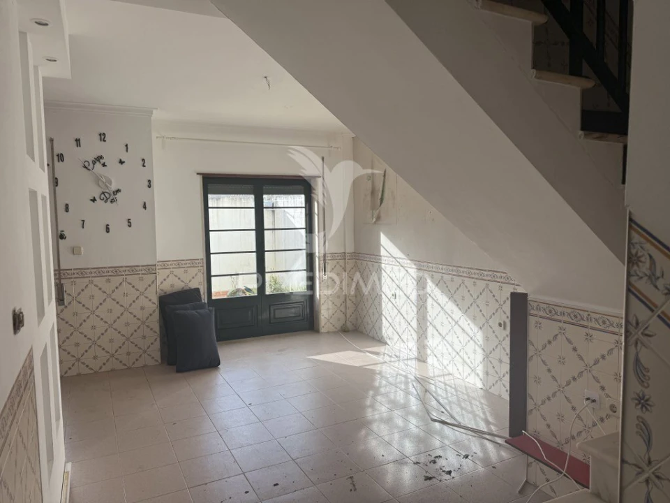 Prédio para Venda em Arruda dos Vinhos Foto 31