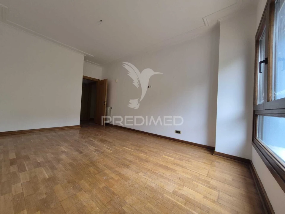 Apartamento T2 para Venda em Vila Franca de Xira Foto 7