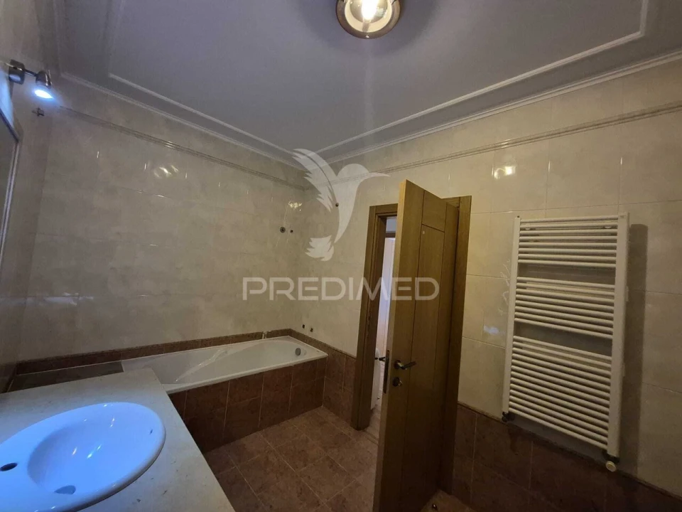Apartamento T2 para Venda em Vila Franca de Xira Foto 10