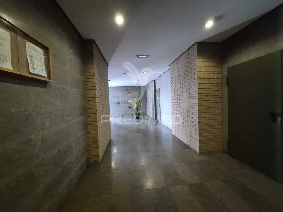 Apartamento T2 para Venda em Vila Franca de Xira Foto 20