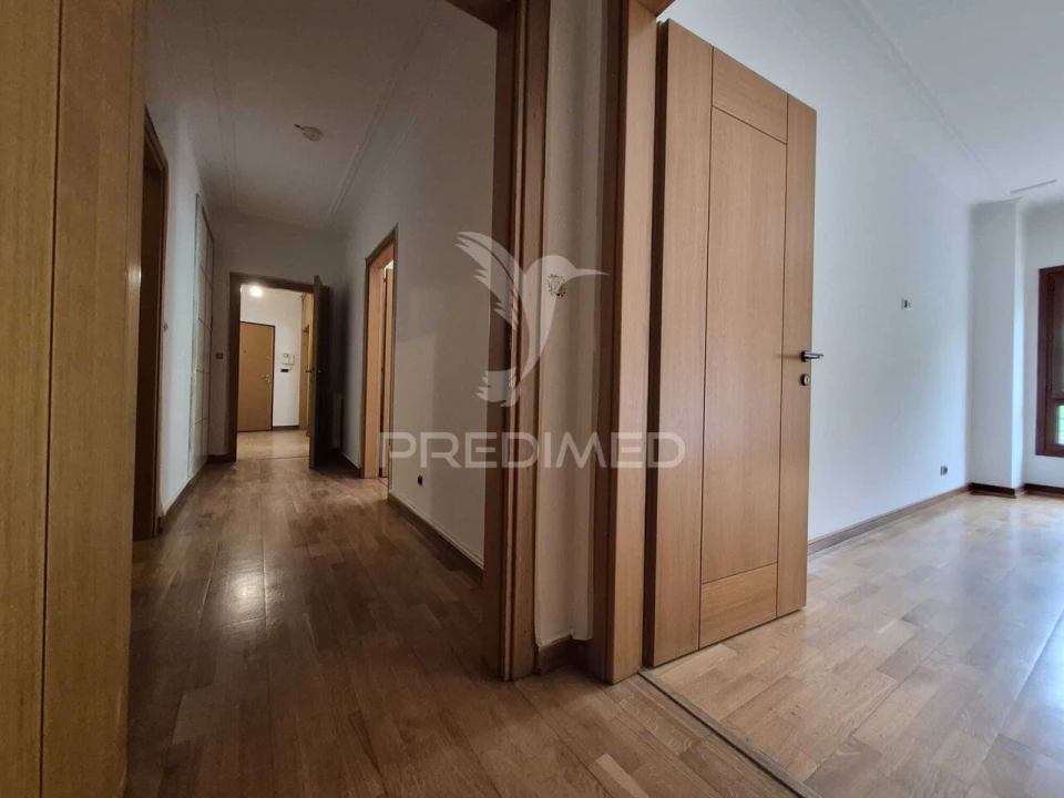 Apartamento T2 para Venda em Vila Franca de Xira Foto 5