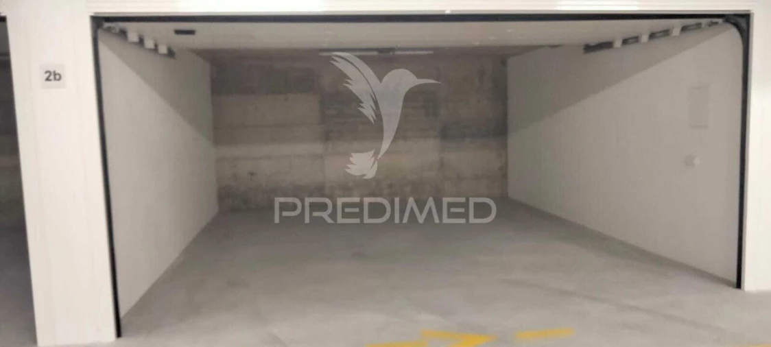 Apartamento T2 para Venda em Portimão Foto 3