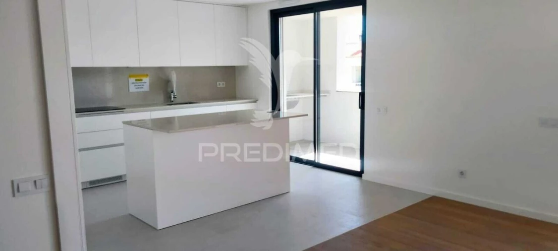 Apartamento T2 para Venda em Portimão Foto 11