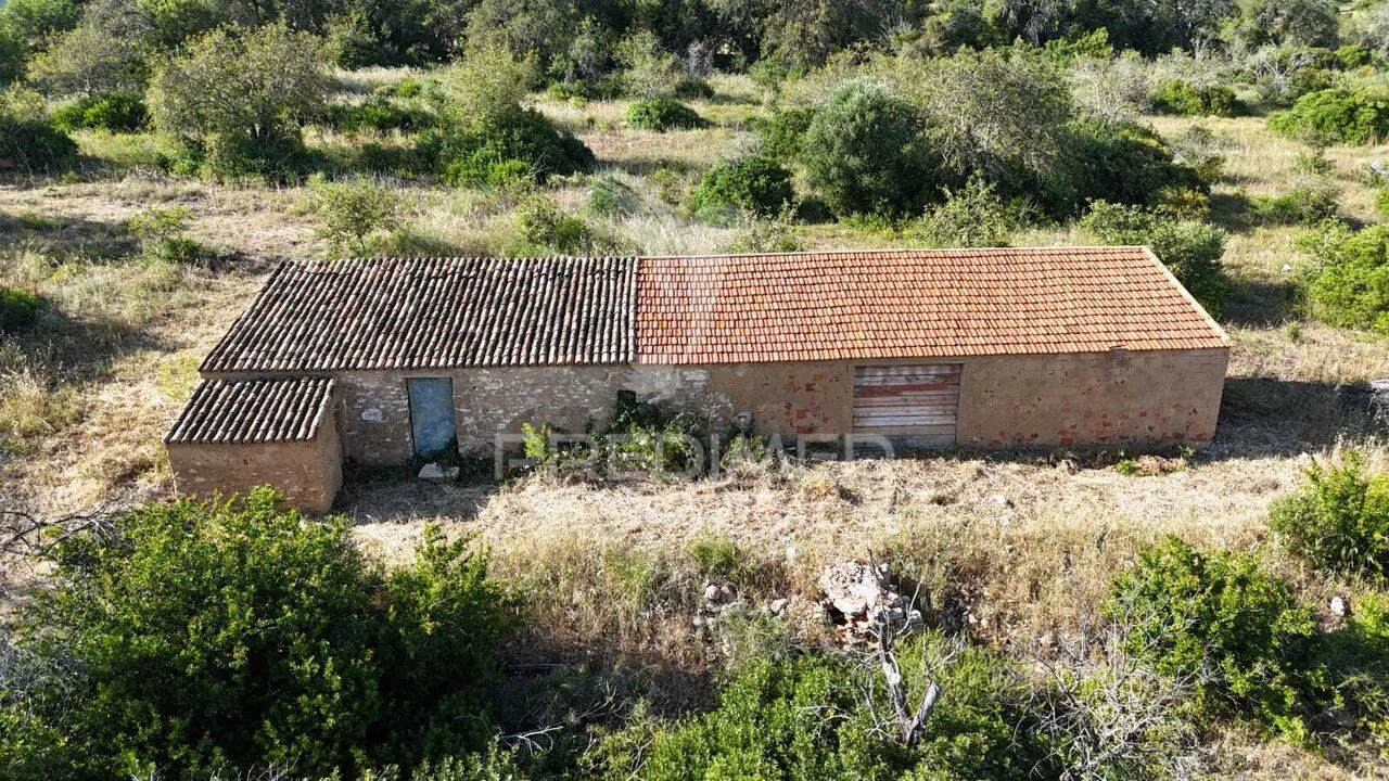 Moradia T2 para Venda em Ferreiras Foto 2