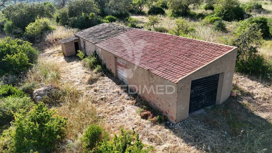 Moradia T2 para Venda em Ferreiras Foto 3