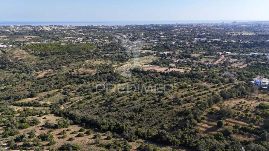 Moradia T2 para Venda em Ferreiras Foto 6