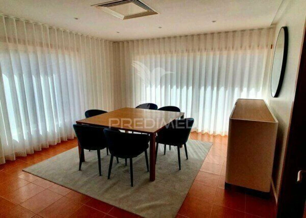 Moradia T4 para Venda em Albufeira e Olhos de Água Foto 12