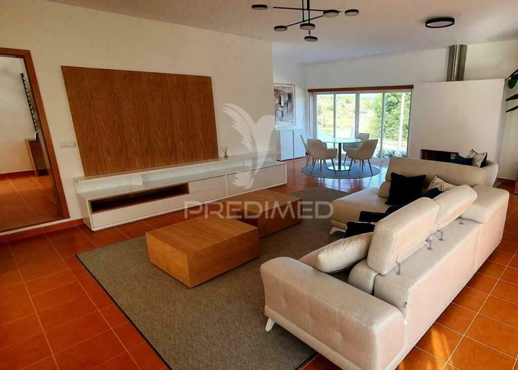 Moradia T4 para Venda em Albufeira e Olhos de Água Foto 8