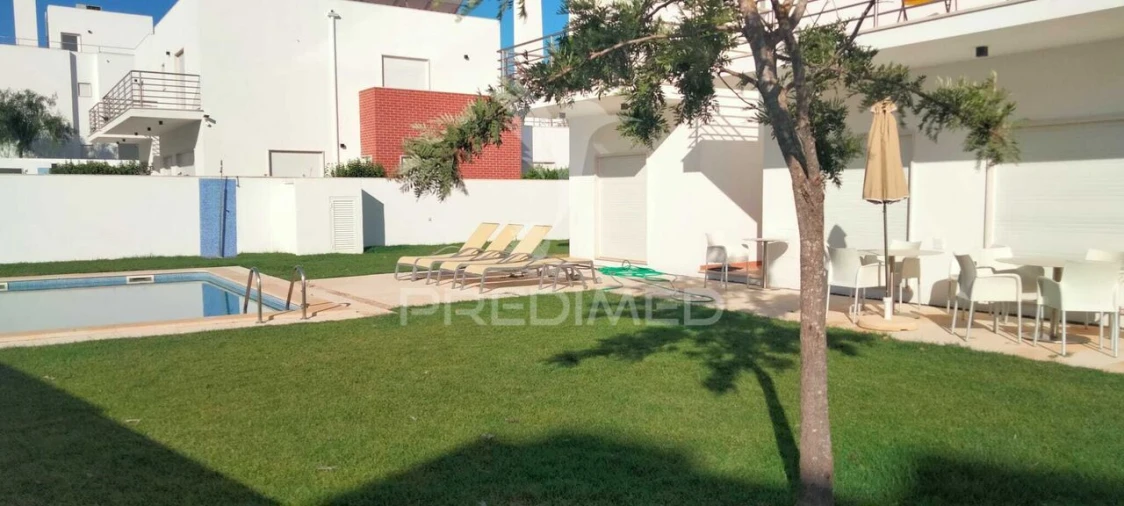 Moradia T4 para Venda em Albufeira e Olhos de Água Foto 4