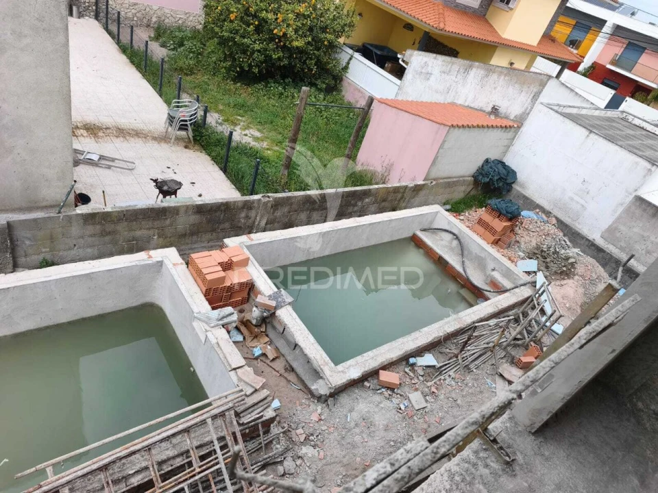 Moradia T4 para Venda em Fernao Ferro Foto 7