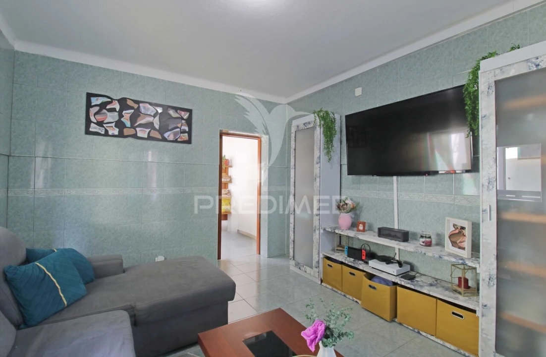 Moradia T6 para Venda em Terra Chã Foto 13