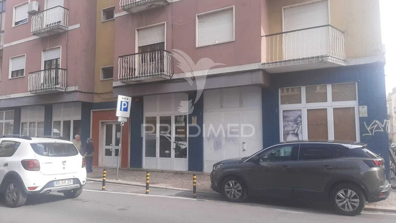 Loja para Arrendamento em Setubal (São Sebastião) Foto 11