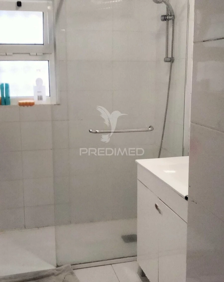 Apartamento T2 para Venda em Albufeira e Olhos de Água Foto 5