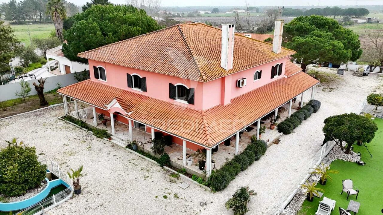 Moradia T6 para Venda em Samora Correia Foto 12