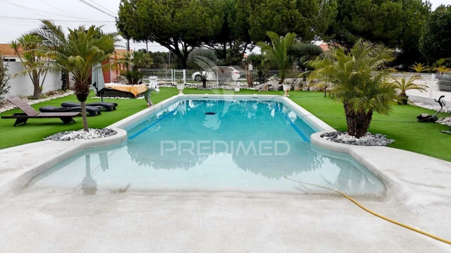 Moradia T6 para Venda em Samora Correia Foto 11