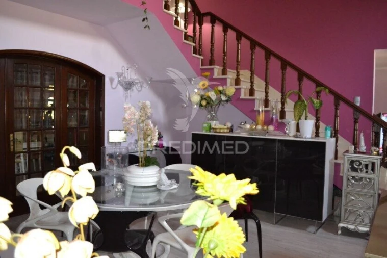 Moradia T6 para Venda em Samora Correia Foto 5