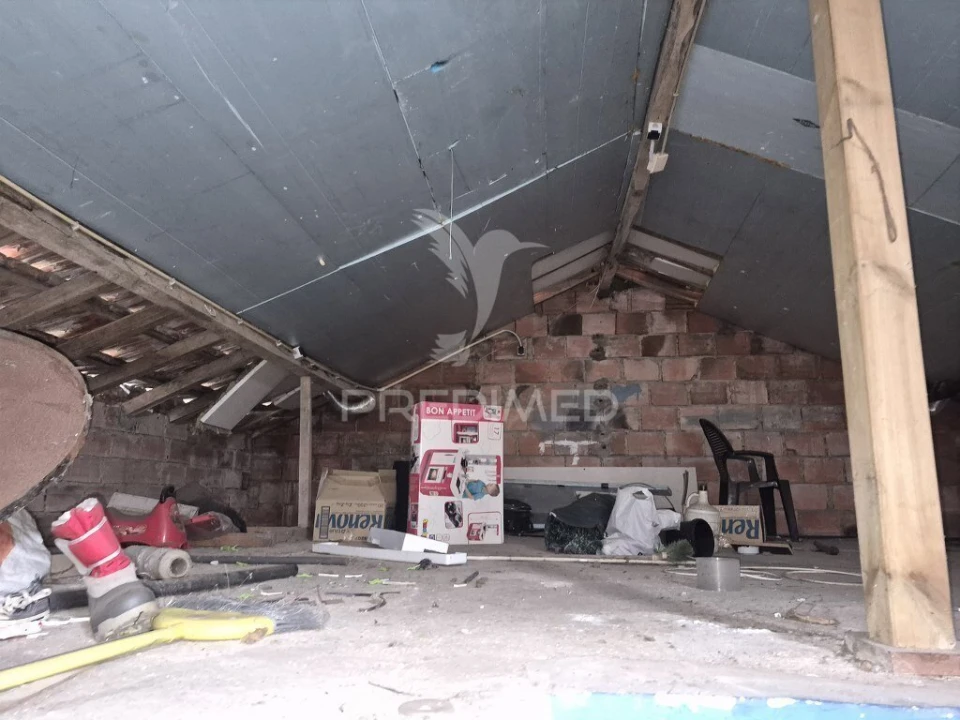 Moradia T2 para Venda em Vialonga Foto 10