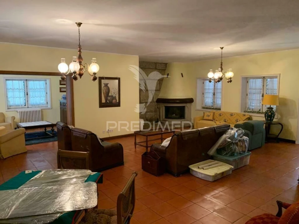 Moradia T4 para Venda em Gavião Foto 10