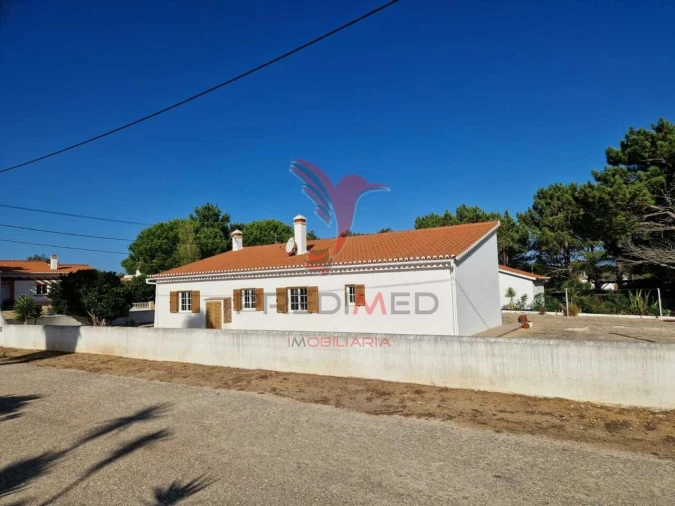 Moradia T3 para Venda em Aljezur Foto 2